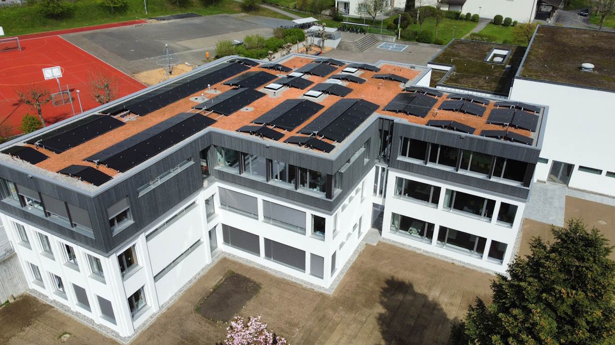 Photovoltaik-Anlagen, Elektro Beyeler GmbH, Brunnmattstrasse 10, 5628 Althäusern, Aargau, Schweiz